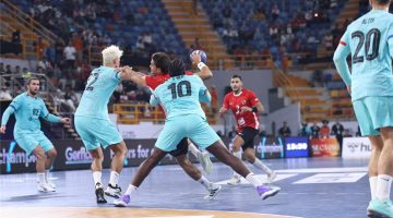 لاعب برشلونة: الأهلي لم يكن خصمًا سهلًا.. وأجواء البطولة رائعة في مصر