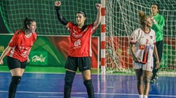الأهلي يضرب موعداً مع الزمالك في نصف نهائي بطولة أفريقيا لليد