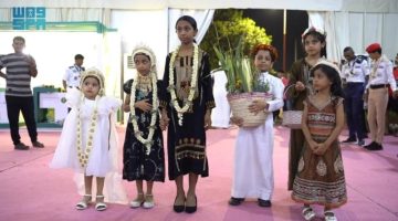 «الفل والنباتات العطرية» مسرح بلغة المهرجان