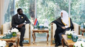 العيسى يستقبل وزيرَيْ خارجيتَيْ: غامبيا، وغينيا بيساو