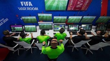 الفيفا يتجه لإلغاء تقنية “الفار”