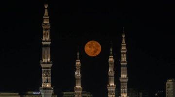 القمر العملاق في آخر زيارة سنويَّة لسماء المملكة