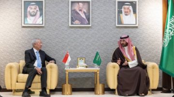 وزير الحرس الوطني يستقبل كبير الوزراء والوزير المنسق للأمن القومي السنغافوري