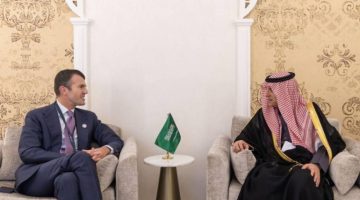 الجبير يلتقي نائب وزير خارجية إيطاليا