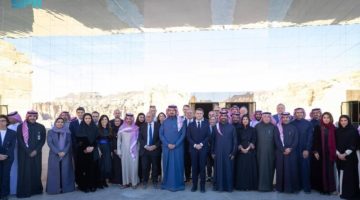 الرئيس الفرنسي يستعرض مجالات الشراكة الثنائية ثقافيا وفنيا