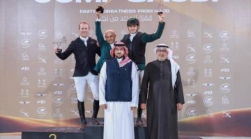 رئيس الاتحاد السعودي للفروسية يتوج أبطال اليوم الثاني لـ “بطولة قفز السعودية”