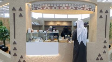 “مهرجان الصقور” يخصص أجنحة للأسر المنتجة