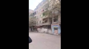 فيديو صادم.. لحظة انهيار عقار سكني بمصر