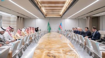 وزير الطاقة يبحث مع وزير الاقتصاد الأذربيجاني سبل تعزيز العلاقات