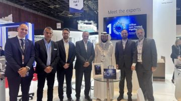 الثمالي أعلى طبيب سعوديًّا.. أجرى 3000عمليَّة «فيمتو سمايل»