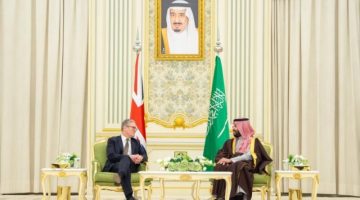 ولي العهد ورئيس وزراء بريطانيا يبحثان العلاقات والمستجدات الإقليمية