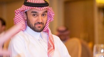 وزير الرياضة يهنئ القيادة بمناسبة فوز المملكة باستضافة كأس العالم 2034