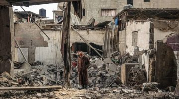 استشهاد (27) فلسطينيًا في قصف إسرائيلي على منزلين بغزة والنصيرات