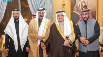 أمير تبوك يستقبل المواطن عبداللطيف العطوي الذي تنازل عن قاتل ابنه لوجه الله تعالى