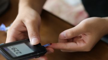 ابتكار جديد يراقب «السكري» بواسطة العرق