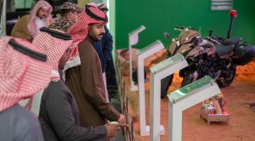 القوات الخاصة للأمن البيئي تواصل استقبال زوار معرض (واحة الأمن) بمهرجان الملك عبدالعزيز للإبل 2024