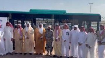 تدشين أول مسار للحافلات في جزيرة فرسان