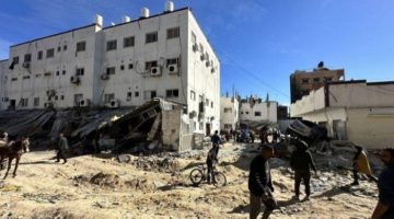 استشهاد العشرات وتعطيل مولدات مستشفى كمال عدوان