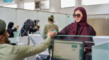 الجوازات تنهي إجراءات مغادرة أول رحلة دولية لسفينة سياحية سعودية (أرويا)