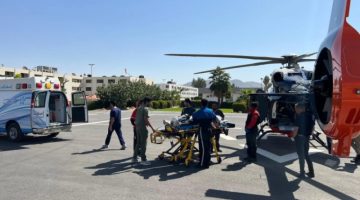 الإسعاف الجوي بالهلال الأحمر بنجران ينقل مصابًا في حادث انقلاب بمركز سلطانة