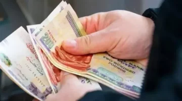 اسحب فلوسك بدون رسوم أو طوابير .. البنك الأهلي يسهل لعملائه عمليه السحب بهذه الخدمة