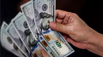 بعد ارتفاعه بـ9 بنوك تحرك مفاجئ يضرب أسعار الدولار اليوم في البنوك عقب إعلان ارتفاع الأحتياطي النقدي بنك بمصر يسجل أعلي سعر الان