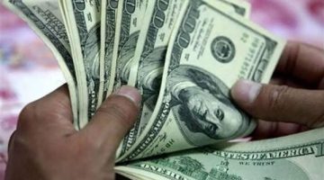وزارة الصناعة تتحدث عن الدولار وأخبار مفرحة من الممكن أن تخفض قيمته أمام الجنيه.. ماذا حدث؟