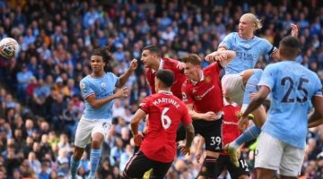 قناة مجانية تنقل مباراة مانشستر سيتي ومانشستر يونايتد في الدوري الإنجليزي 2024-2025 (بث مباشر)