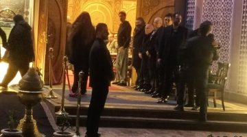 خ gesture و وفاء مميز: محمد فاضل يحتضن عزاء الفنان الراحل نبيل الحلفاوي