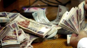 أيهما يحقق عائدا أكبر لأموالك، دفتر توفير بالبريد ولا وديعة في البنك؟