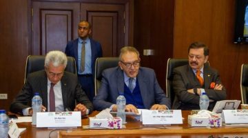 رئيس اتحاد الغرف التجارية يتسلم رئاسة غرفة مجموعة الدول الثمانية الإسلامية