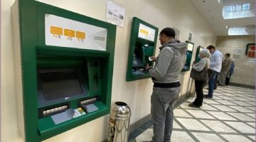 الأمن يكشف تفاصيل سرقة كروت الفيزا من كبار السن أمام ماكينات الصراف الآلي الـ ATM: سيدة تعترف بـ 4 وقائع واعترافات “صادمة”