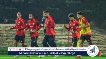 الأهلي بالتيشيرت الأحمر والشورت الأسود في مواجهة باتشوكا