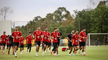 الأهلي يخوض مرانه الأول في جنوب إفريقيا استعدادًا لمباراة أورلاندو