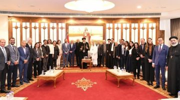 البابا تواضروس يستقبل “الأم ماجي” بالمقر الباباوي