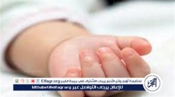 العثور على طفل حديث الولادة أمام عيادة طبيب بقليوب