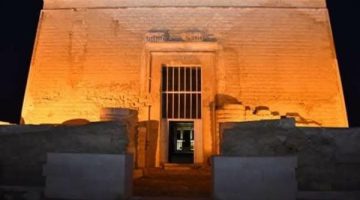 الفيوم تشهد ظاهرة تعامد الشمس على معبد قصر قارون في حدث عالمي فريد