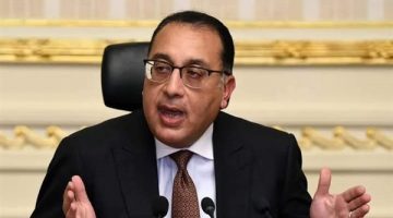 رئيس الوزراء يُصاب بدوار لدقائق أثناء المؤتمر الصحفى