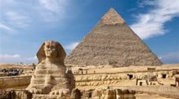 لا صحة لما يتردد حول تأجير الأهرامات ليوتيوبر أمريكي