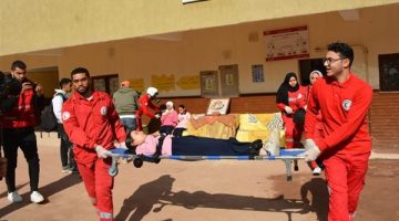 لمواجهة الأزمات والطوارئ.. تنفيذ سيناريو افتراضي لإخلاء مدرسة نتيجة زلزال وحريق بالجيزة