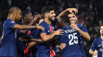 باريس سان جيرمان يحقق فوزا مثيرا على موناكو 4-2 في الدوري الفرنسي