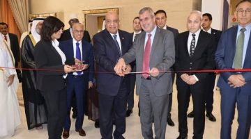 وزراء الكهرباء والوفود المشاركة فى المؤتمر الوزاري العربي يفتتحون معرض الصناعة المصرية للمهمات الكهربائية