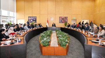 وزير الإسكان يعقد اجتماعًا موسعًا صباح اليوم لمتابعة الموقف التنفيذى لمشروع “حديقة تلال الفسطاط”