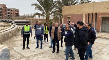 مسئولو “الإسكان” يتفقدون مشروعات المرافق ومحطات رفع مياه الشرب ومعالجة الصرف الصحي بمدينة ١٥ مايو