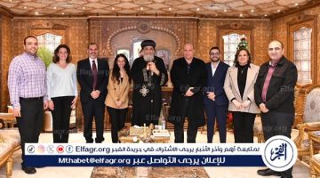 وفد من “مستشفي الناس” يزور البابا تواضروس الثاني