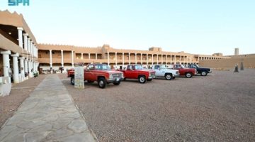 السيارات القديمة تثري فعاليات مهرجان ” حرفة” بحائل