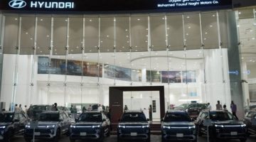 الناغي هيونداي تكشف عن سيارة هيونداي كريتا جراند 2025 المطورة في صالات عرضها