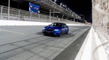شركة محمد يوسف ناغي للسيارات تستضيف تجربة قيادة BMW M في حلبة كورنيش جدة