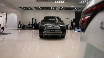 لكزس LX 700h 2025 قمة الفخامة والقوة على الطرق الوعرة