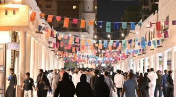 الفوانيس ترسم بهجة رمضان بالمناطق